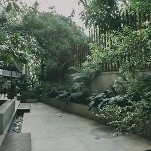 V Grand Hotel, A Member Of Radisson Individuals Отель