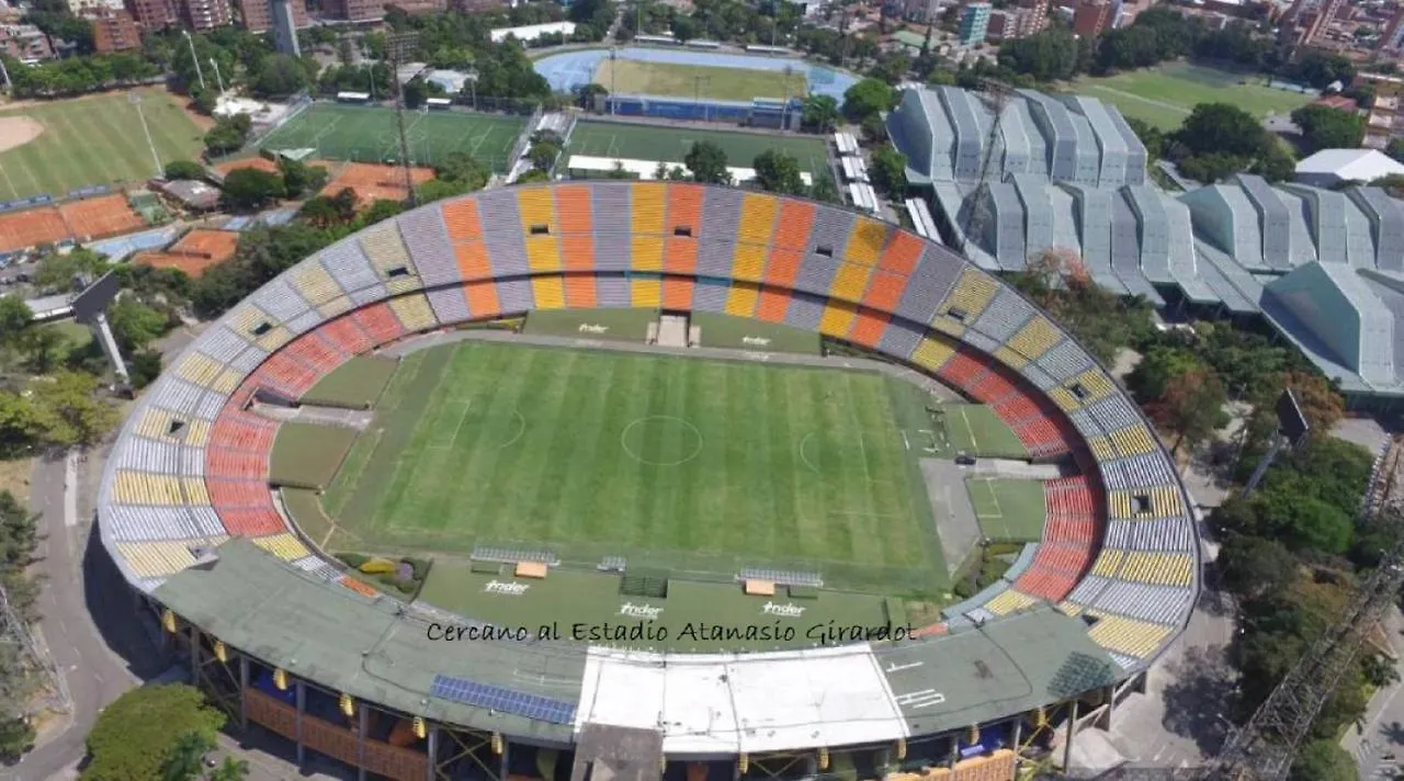 Apartamento Amoblado Sector Laureles-Estadio Hasta 8 Personas - Londres Medellin 0*,  Colombia